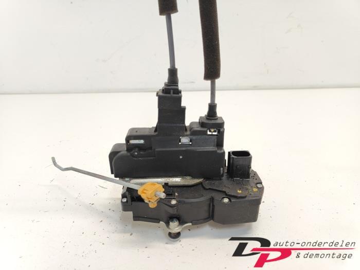 Deurslot Mechaniek 4Deurs links-achter van een Chevrolet Cap, Auto-onderdelen, Gebruikt, -, Ophalen of Verzenden, -