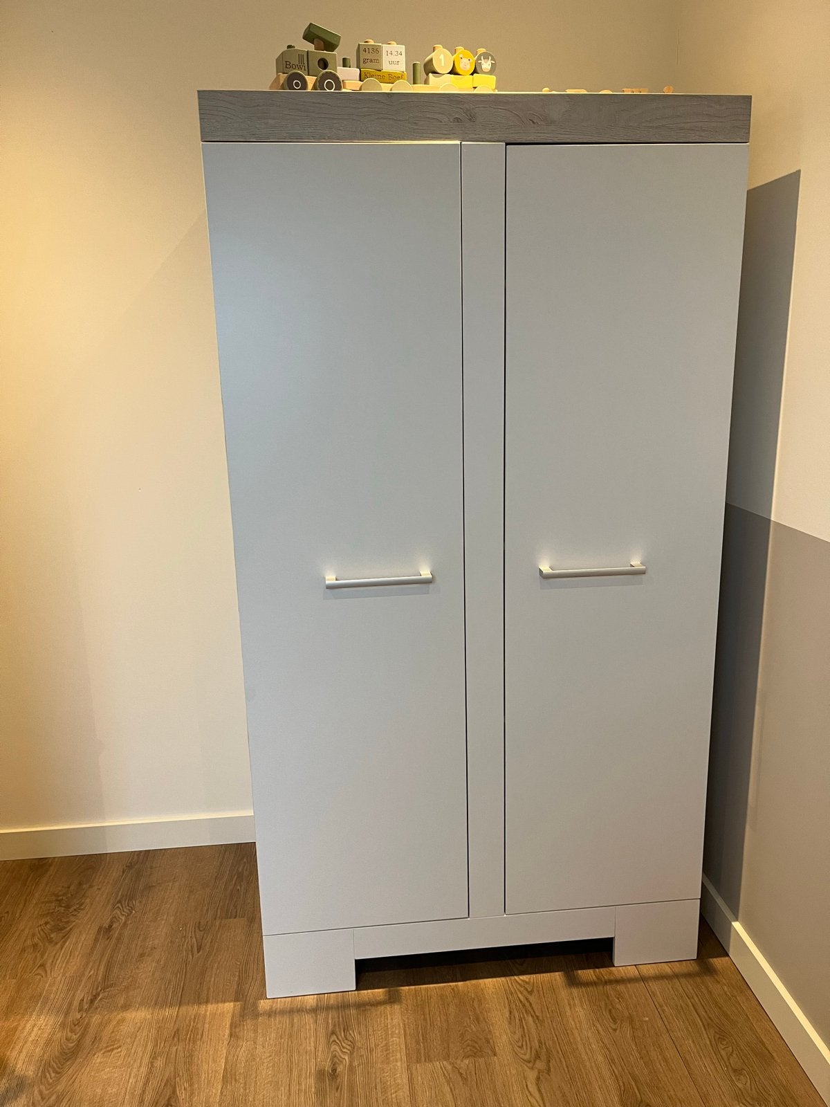 Complete Babykamer Set: Ledikant, Commode & Kledingkast, Ophalen, Zo goed als nieuw, Jongetje of Meisje