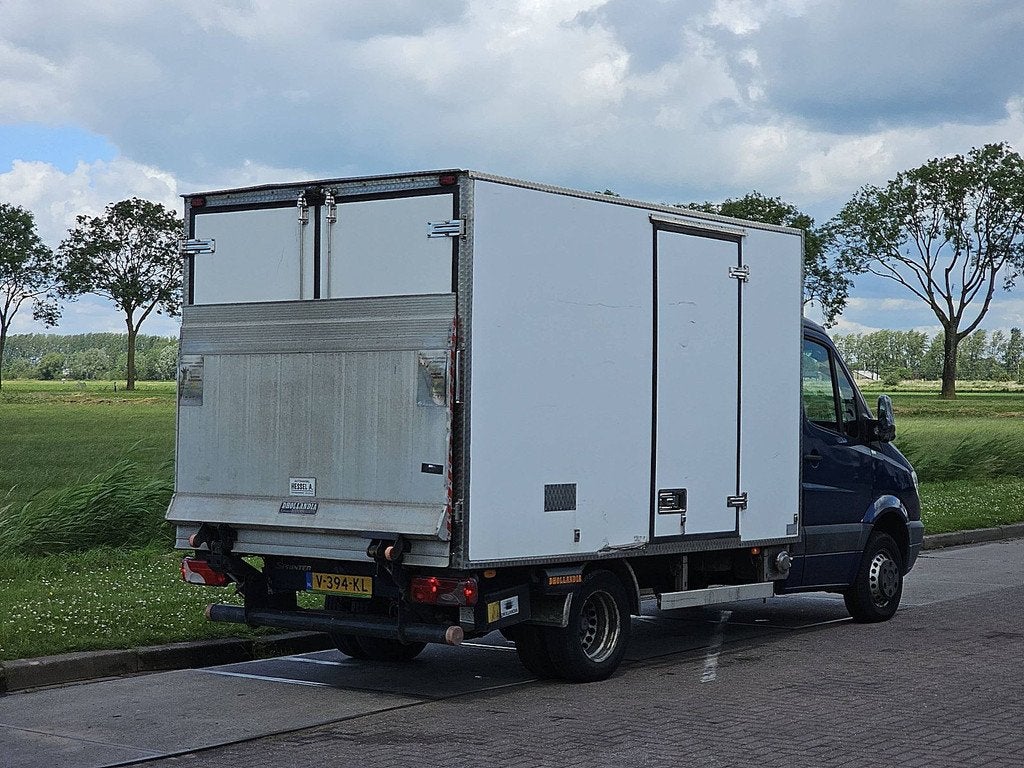 MERCEDES-BENZ SPRINTER 516 frigo automaat ac, Auto's, Bestelauto's, Euro 5, Gebruikt, Elektrische ramen, Blauw