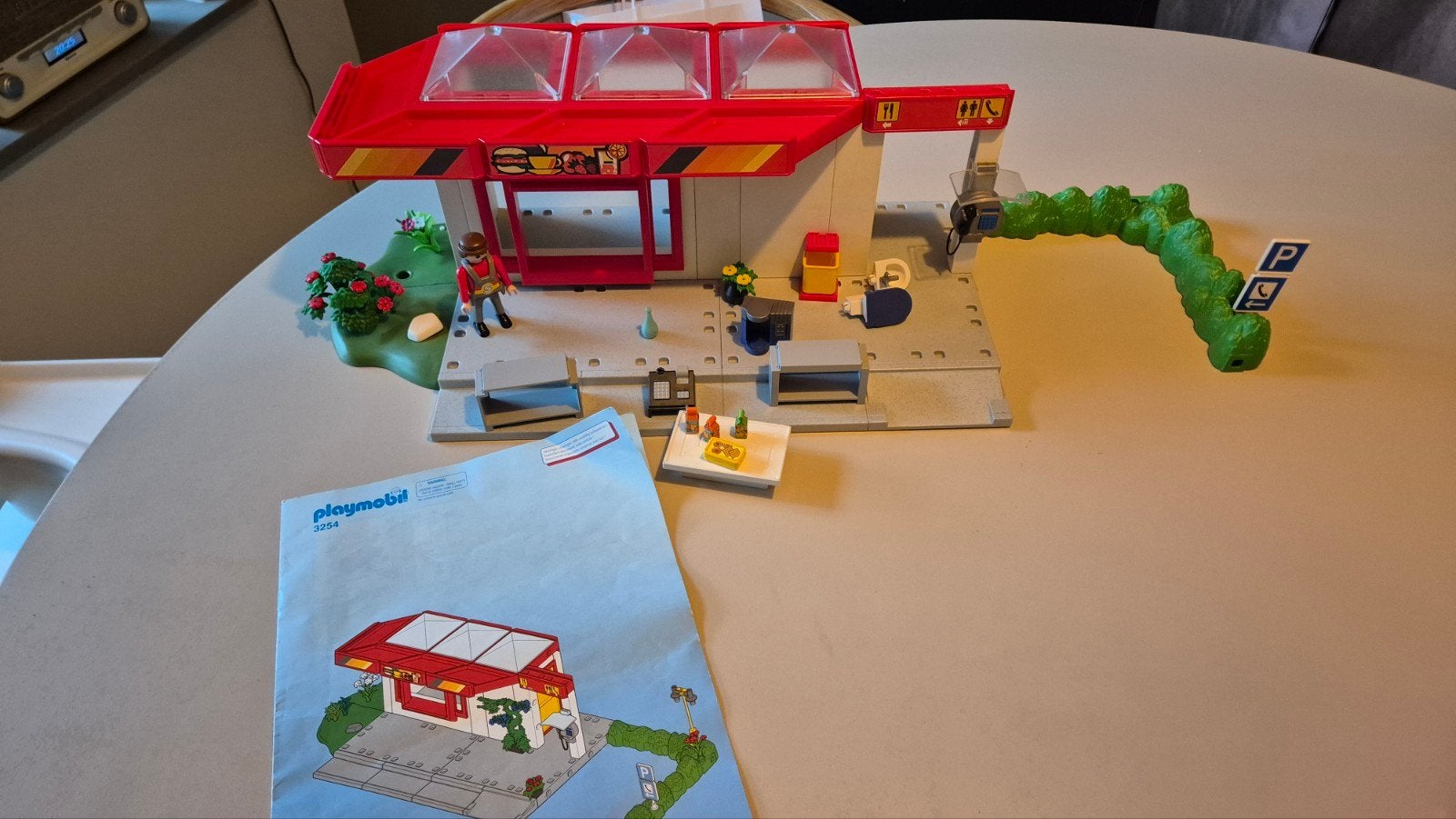 Playmobil Wegrestaurant (niet helemaal compleet), Ophalen of Verzenden
