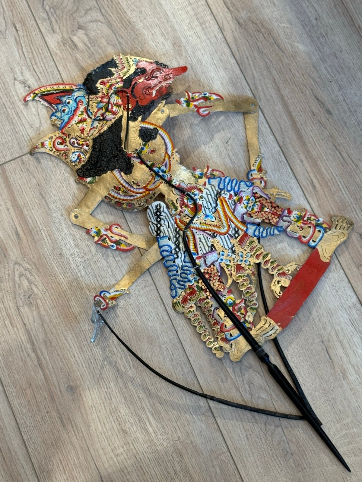 Prachtige Wajang Kulit Poppen uit Indonesië - Handgemaakt, Natuurlijk materiaal, Handgemaakt, 70 cm, Ophalen of Verzenden