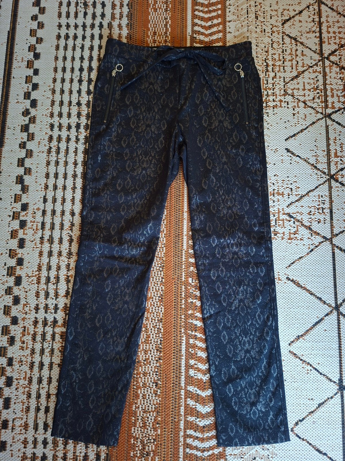 Jane Lushka Broek Maat L met Glitter, Kleding | Dames, Broeken en Pantalons, Zwart, Maat 42/44 (L), Ophalen of Verzenden, Zo goed als nieuw