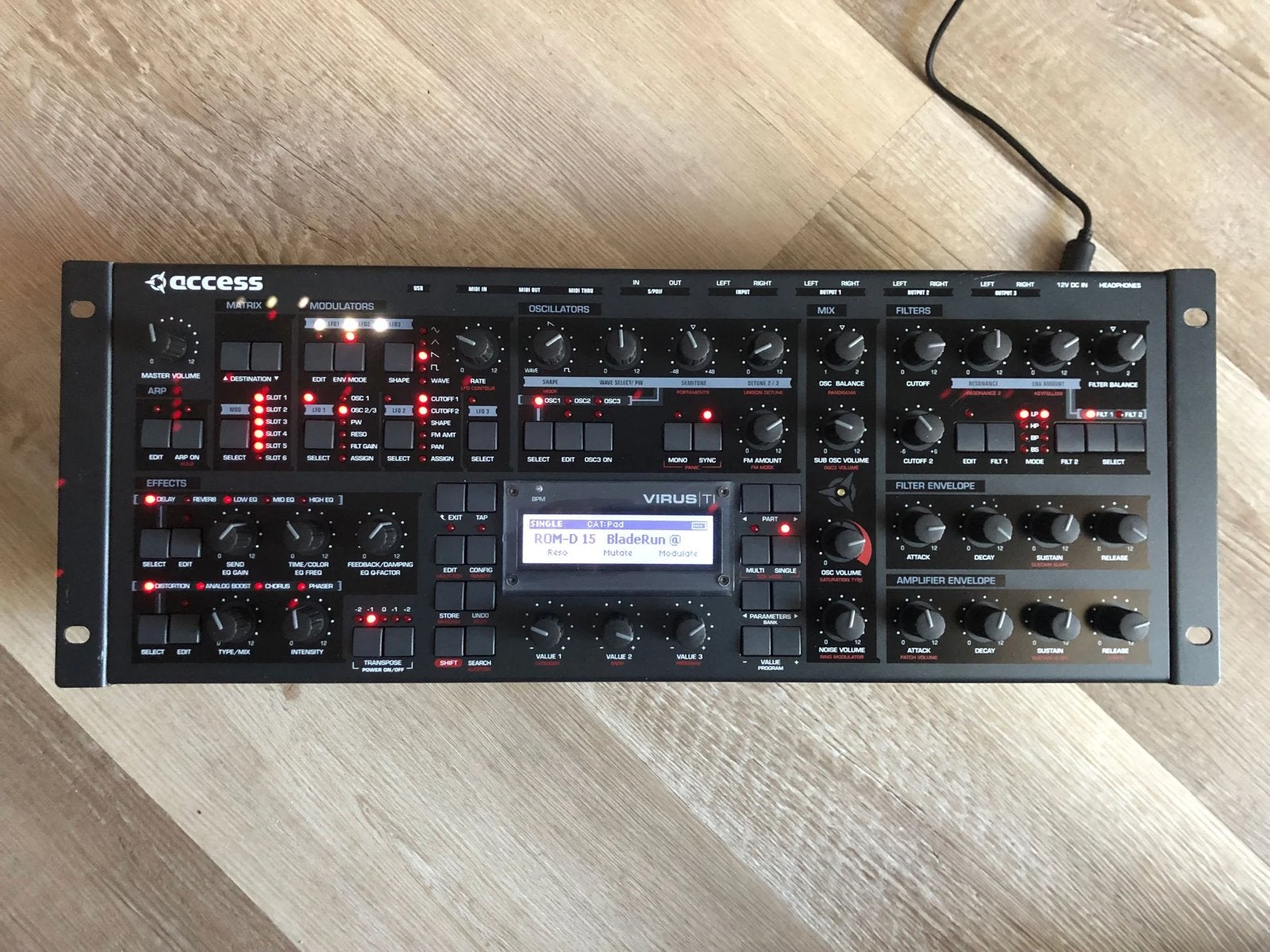 Access Virus TI + rack, Muziek en Instrumenten, Synthesizers, Ophalen of Verzenden, Zo goed als nieuw, Overige aantallen, Overige merken