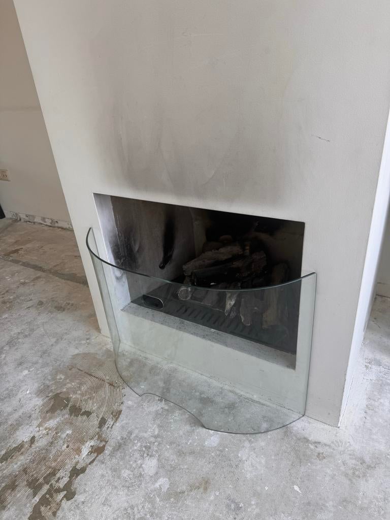 Vonkenscherm/Haardscherm glas gebogen, Huis en Inrichting, Haarden, Ophalen, Zo goed als nieuw, Inbouwhaard, Overige soorten