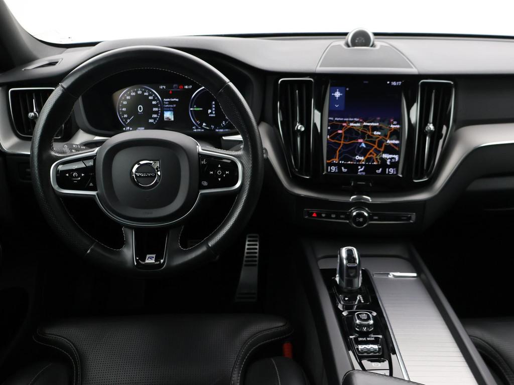 Volvo XC60 2.0 T8 T.E. 390 PK AWD R-DESIGN + BOWERS & WILKIN, Gebruikt, Euro 6, 4 cilinders, Blauw