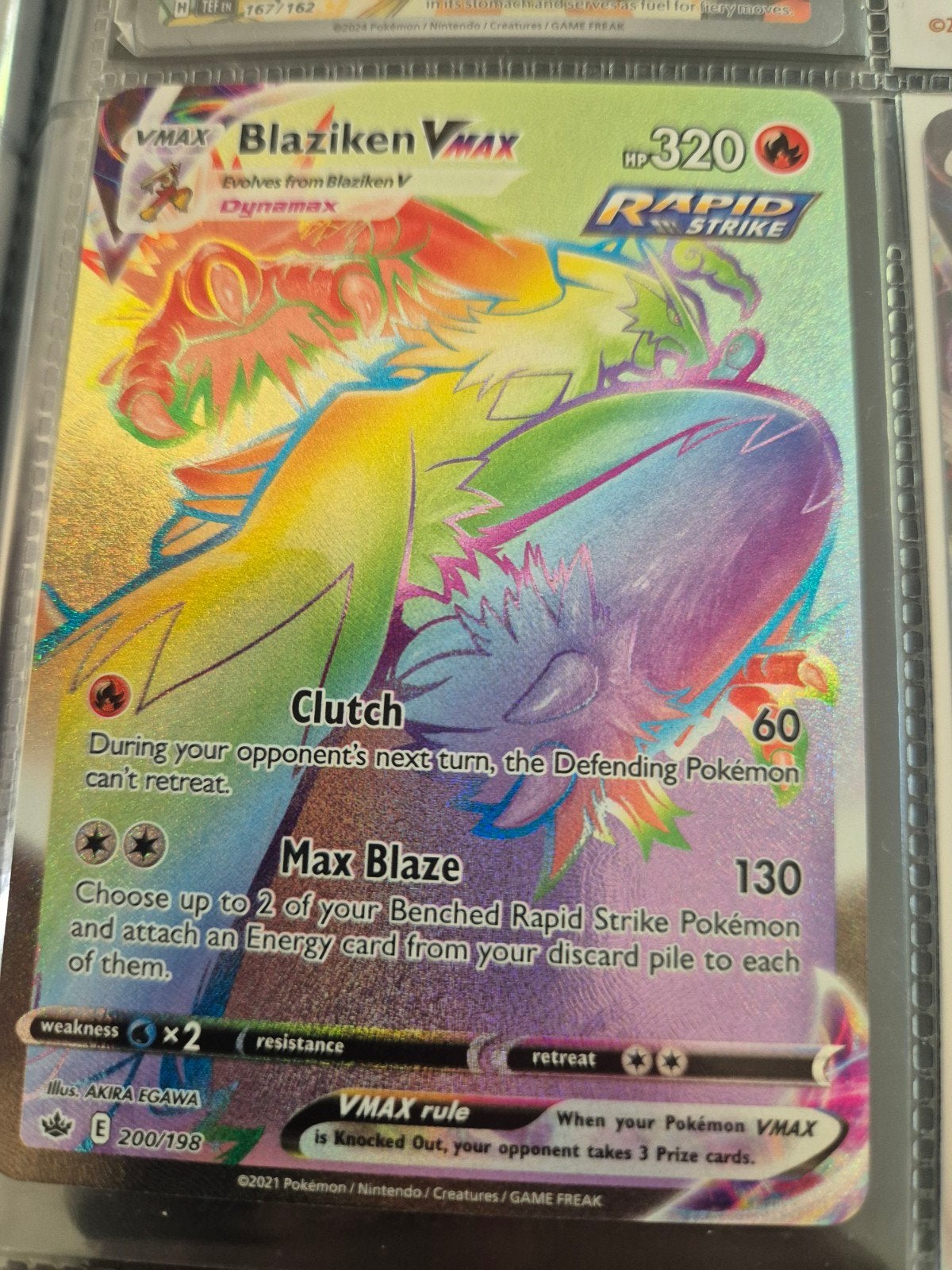 Blaziken VMAX Rainbow Rare Pokémon Kaart (200/198), Ophalen of Verzenden, Zo goed als nieuw, Losse kaart, Foil