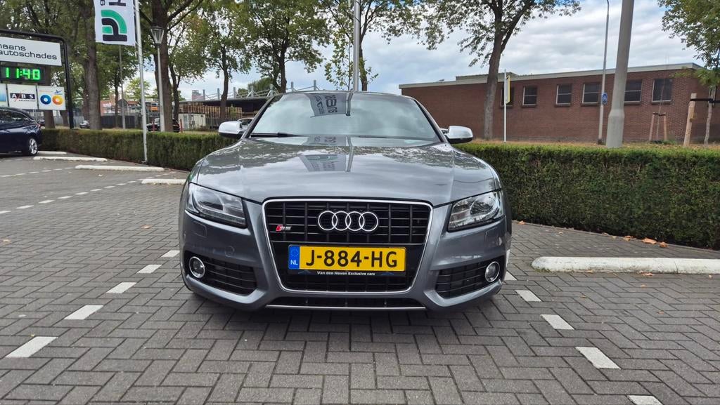 Audi 2012 Grijs, Automaat, 1730 kg, 4 stoelen, Leder