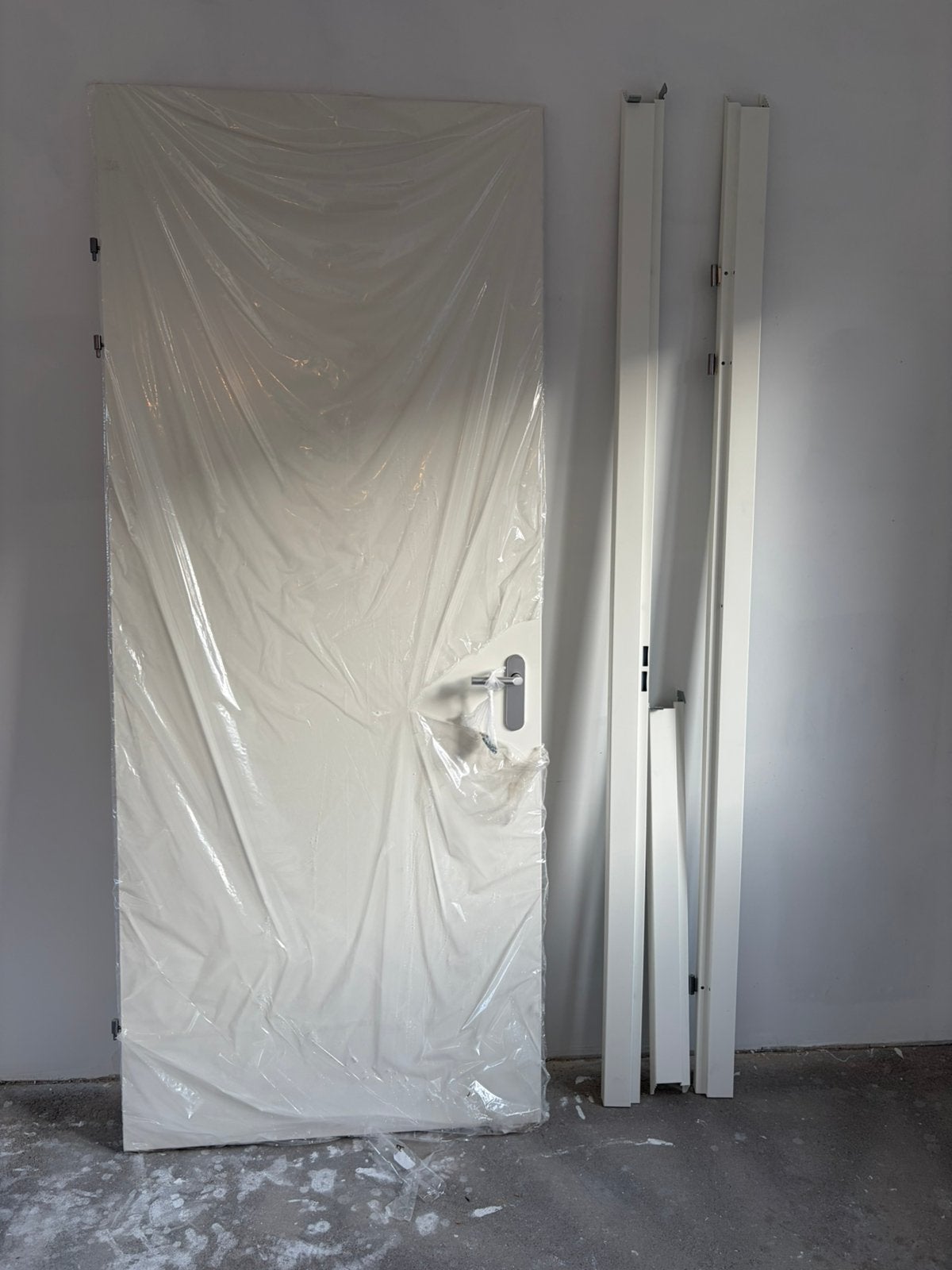 Nieuw svedex opdekdeur + stalen kozijn, Deurkozijn, Nieuw, Metaal, 225 cm of meer