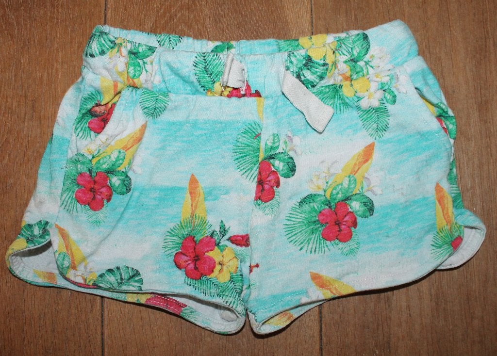 Korte broek van Zara 104, Broek, Gebruikt, Meisje, Ophalen of Verzenden