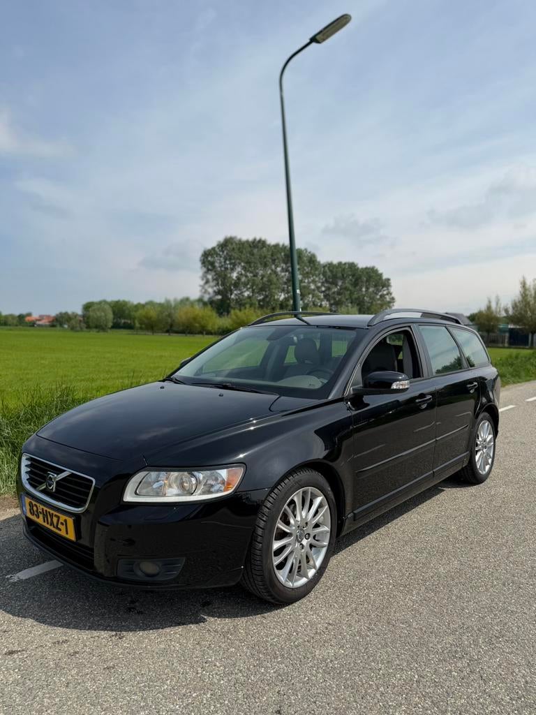 Volvo V50 2.0 BENZINE 2009 Zwart NETTE STAAT, Auto's, Volvo, Voorwielaandrijving, Parkeersensor, Beige, 4 cilinders