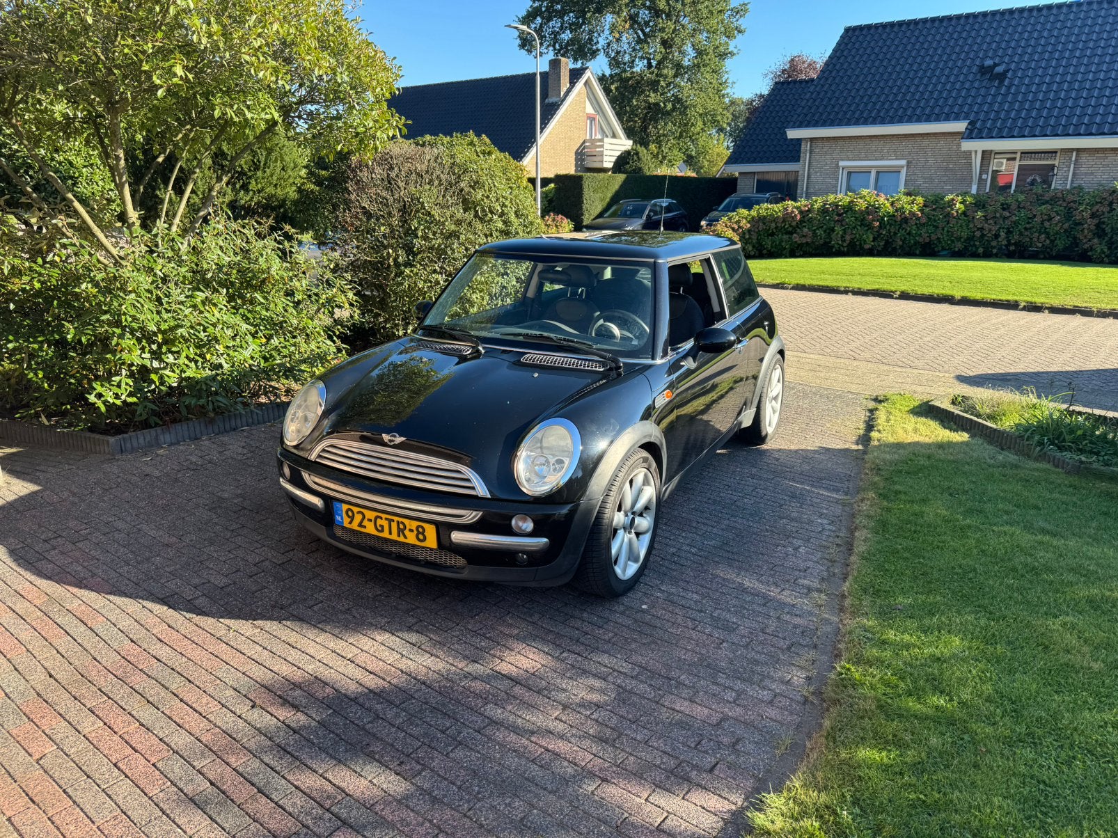 Mini 1.6 16V Cooper 2003 Zwart, Voorwielaandrijving, 15 km/l, Stoelverwarming, Zwart