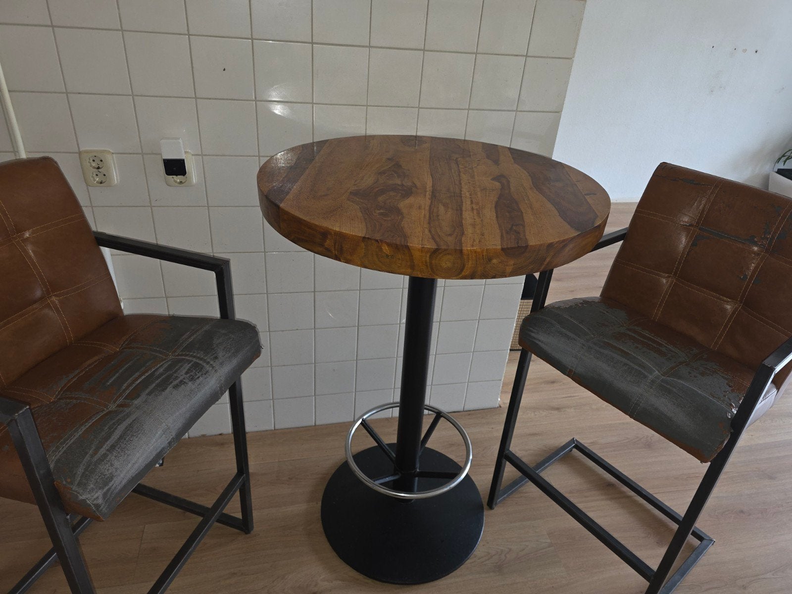 Massieve industriële eikenhouten bartafel met stoelen, Ophalen, Gebruikt, Hout, Met voetsteun
