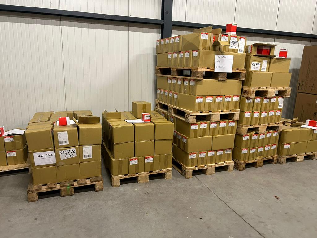 Grote Partij Schroeven - Ideaal voor de klusser - Goedkoop !, Info@fischer.nl, Schroeven, Nieuw, Ophalen of Verzenden