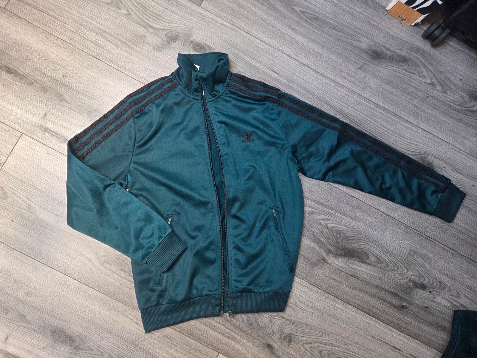 Adidas trainingspak groen maat 152 (11-12 jaar), Ophalen, Zo goed als nieuw, Adidas, Jongen of Meisje