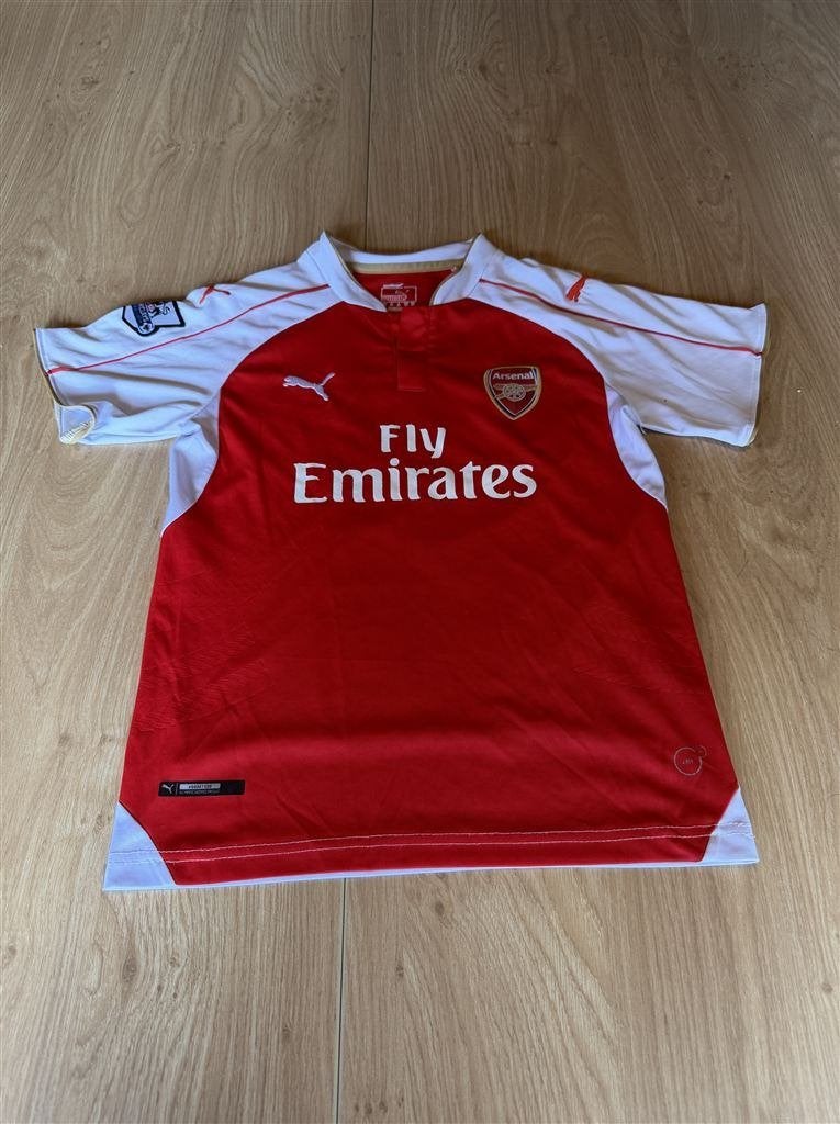Puma Arsenal Fly Emirates Mesut Ozil #11 Voetbalshirt Maat 2, Maat XS of kleiner, Ophalen of Verzenden, Zo goed als nieuw, Shirt