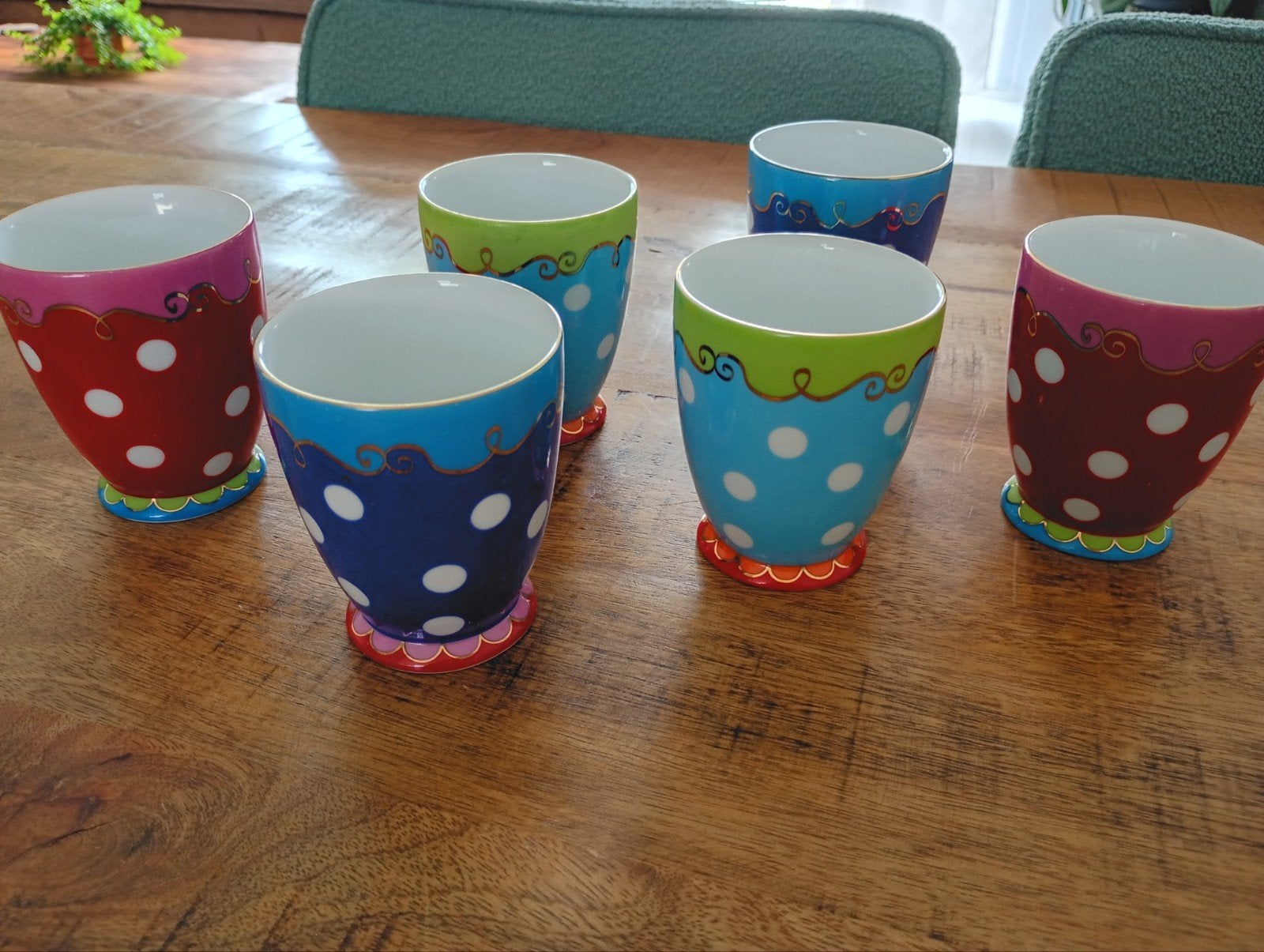 6 vrolijke Oilily kopjes met stippen - alleen ophalen, Huis en Inrichting, Ophalen, Gebruikt, Modern, Kop(pen) en/of Schotel(s)
