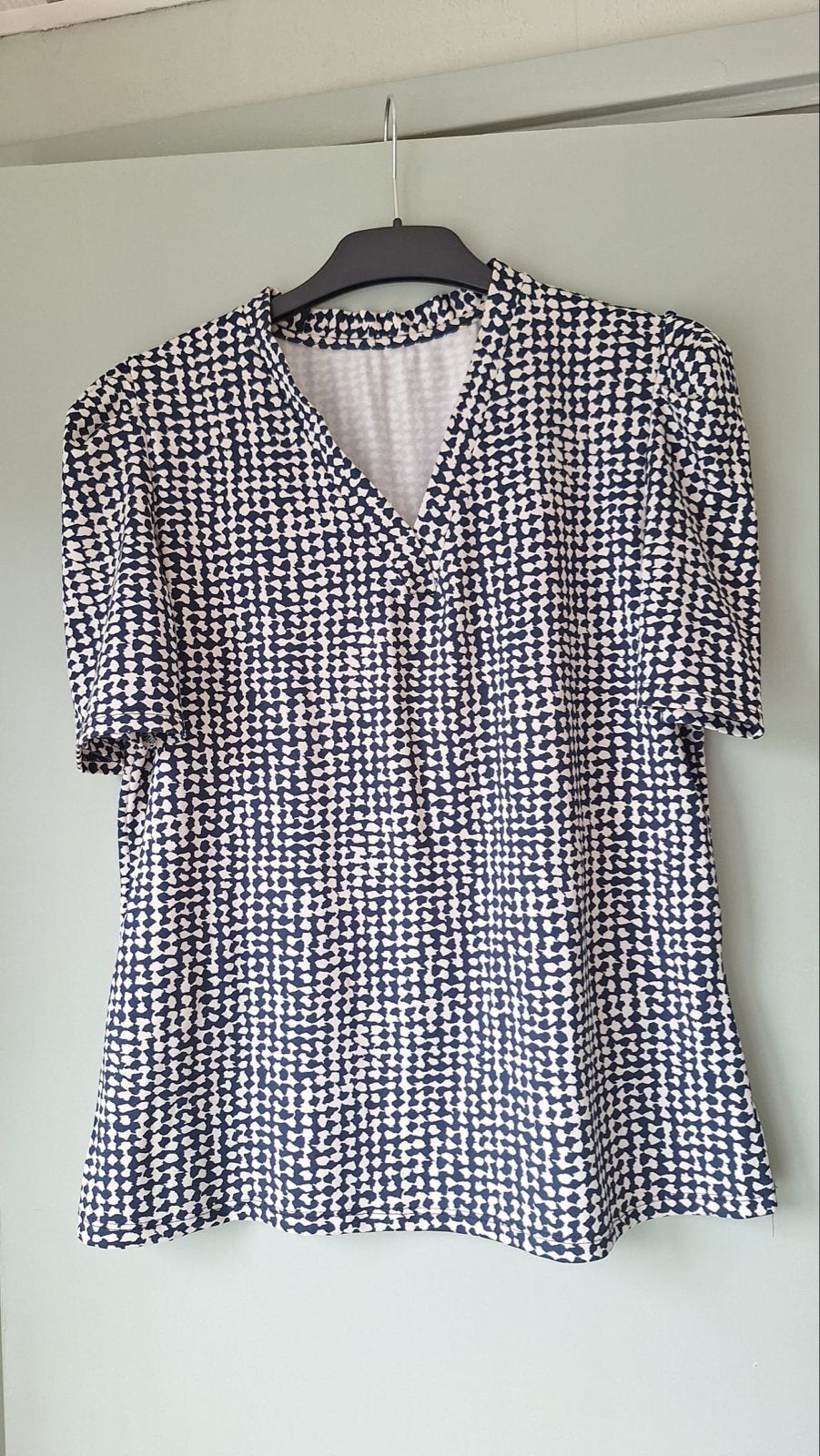 Blauw/wit ruitje, Ophalen of Verzenden, Zo goed als nieuw, Maat 38/40 (M), Blauw