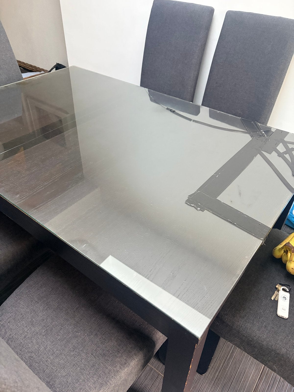 Eettafel met glazen blad en 6 stoelen, Ophalen, Gebruikt, 100 tot 150 cm, Overige houtsoorten