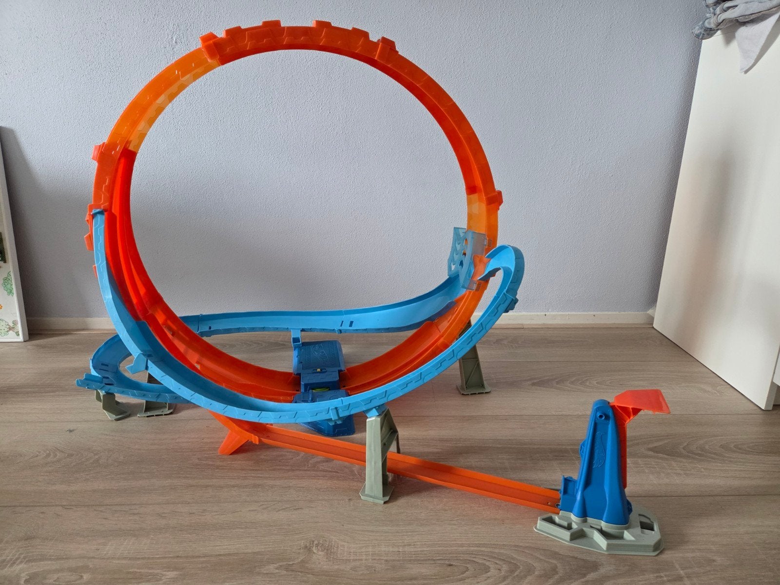 Hot Wheels - wervelende looping massive loop mayhem, Kinderen en Baby's, Racebaan, Ophalen of Verzenden, Zo goed als nieuw, Hot Wheels