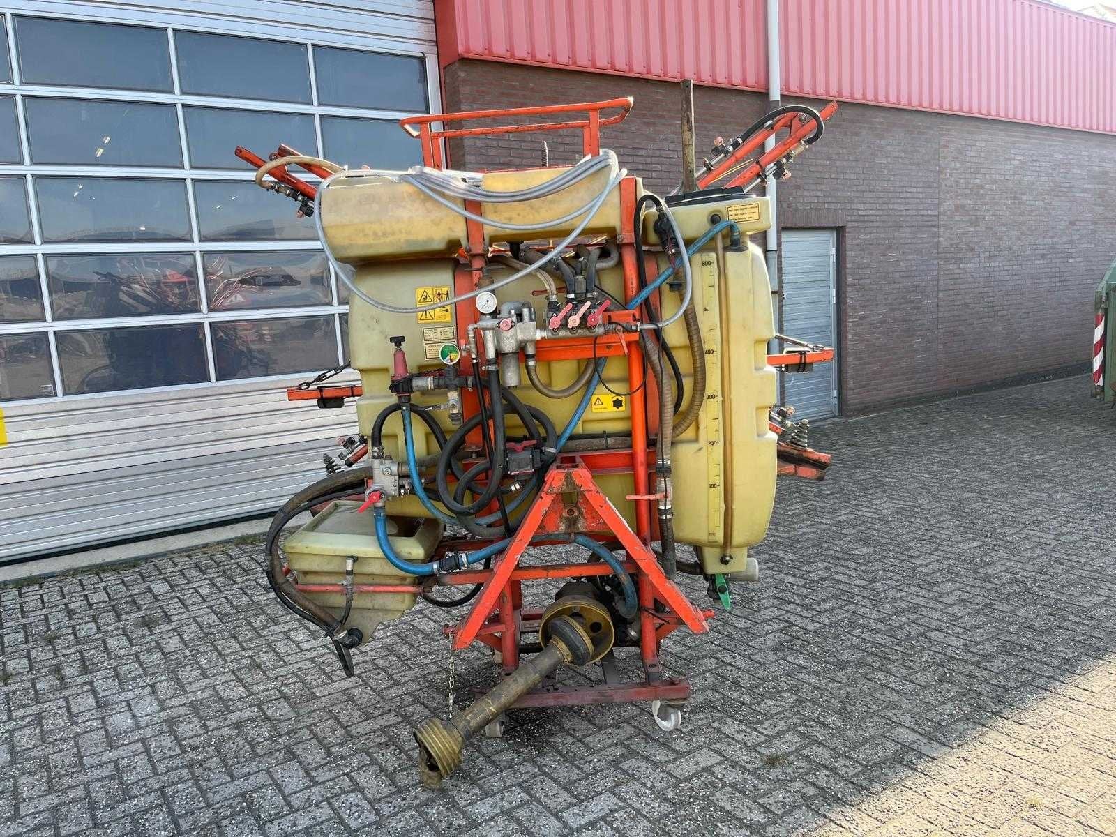 Douven - 1991 - Veldspuit 12M - Veldspuit, Overige, Gewasbescherming en Bemesting