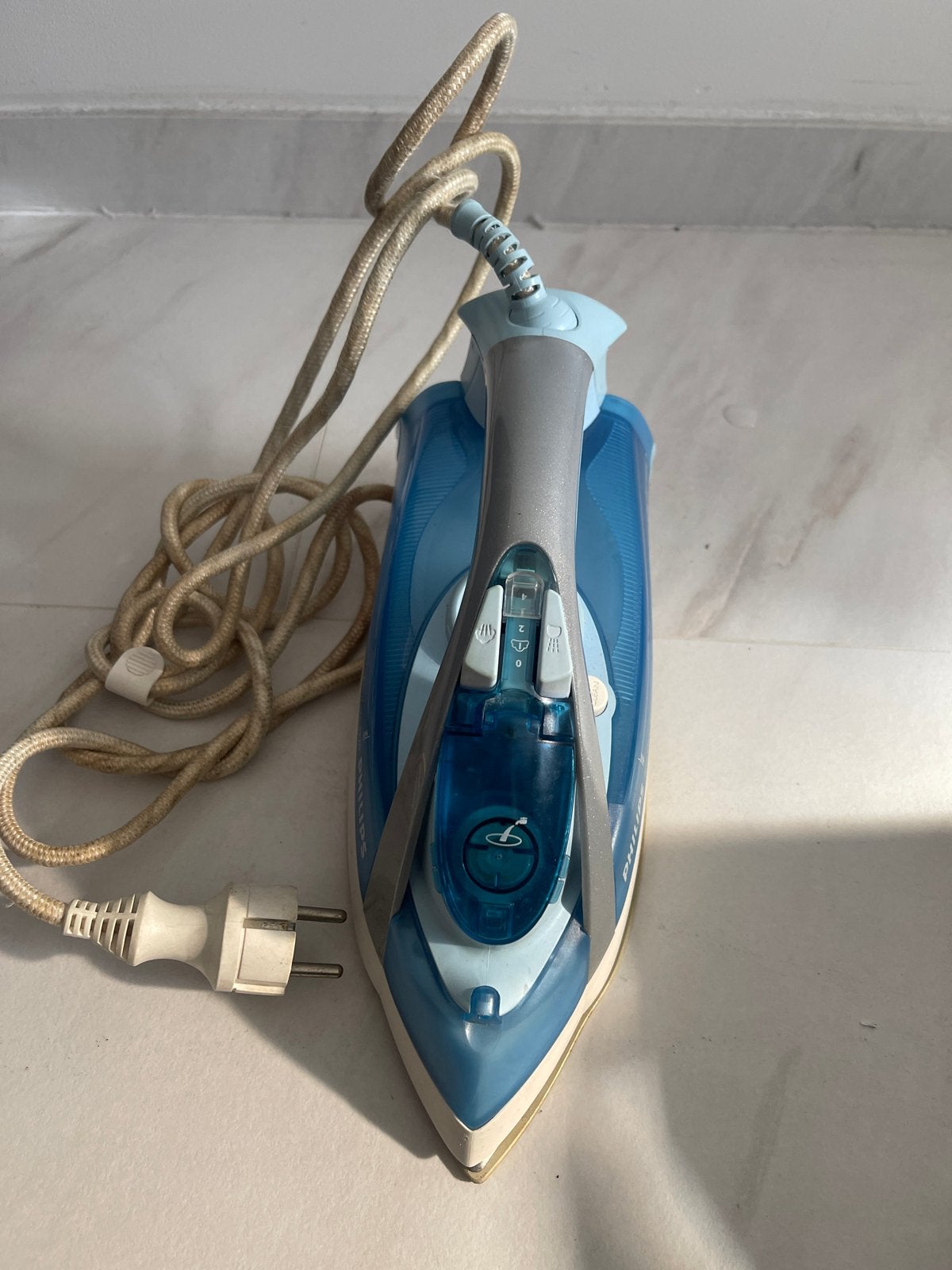 Philips EasyCare 3220 Strijkijzer met Snoer - 2200W, Ophalen of Verzenden, Gebruikt, Strijkijzer met snoer