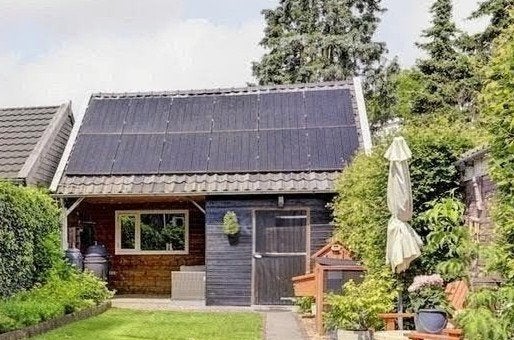 22 zonnepanelen Soluxtec (320Wp) met SolarEdge omvormer, Ophalen, 200 wattpiek of meer, Zo goed als nieuw, Compleet systeem