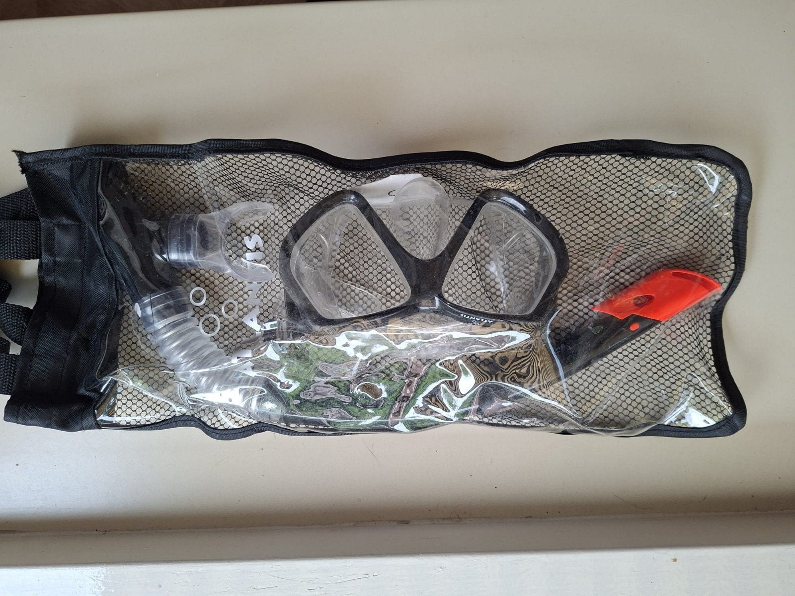 Snorkelset met masker en snorkel in draagtas, Ophalen of Verzenden, Gebruikt, Snorkelset