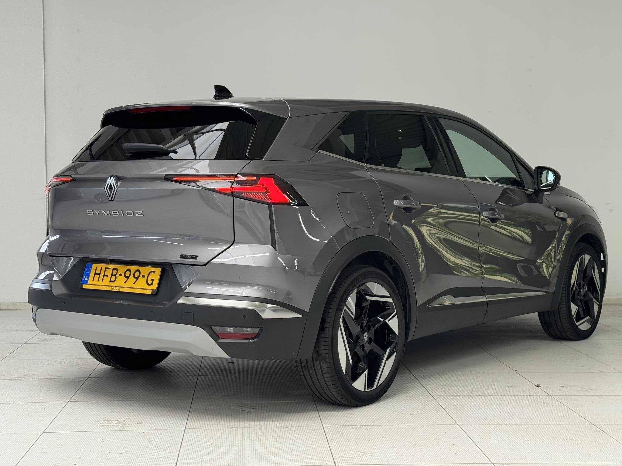 Renault Symbioz 1.6 E-Tech full hybrid 145 Iconic | Navigati, Auto's, 745 kg, Gebruikt, Met garantie (alle), Origineel Nederlands