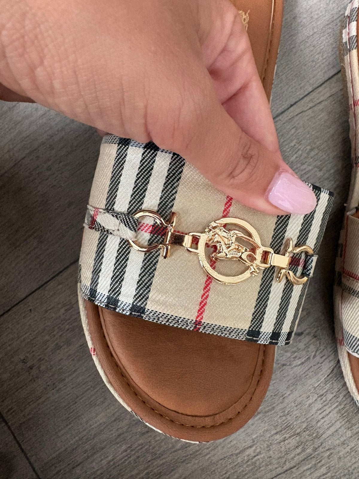 Dames slippers, Ophalen of Verzenden, Zo goed als nieuw