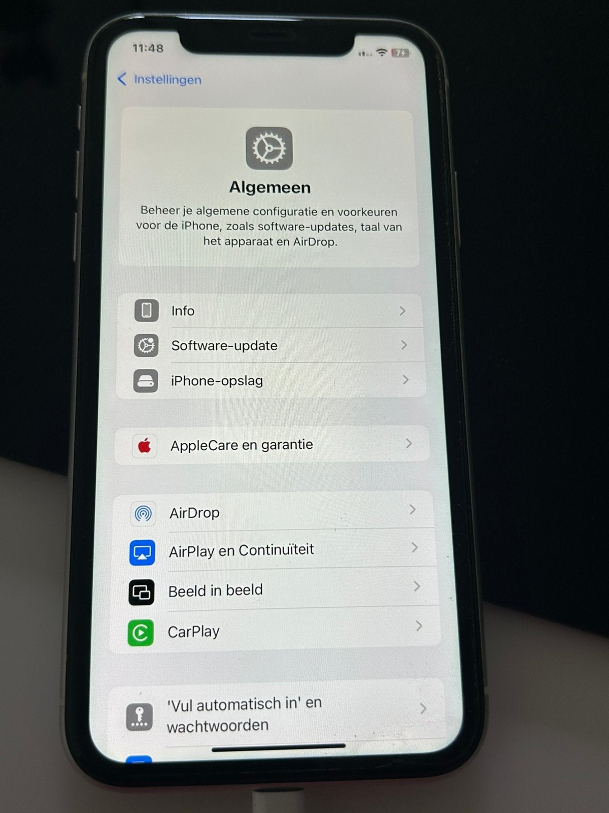Iphone 11 apple - wit schade achterzijde 64 gb 74%, Ophalen of Verzenden, Gebruikt, 64 GB