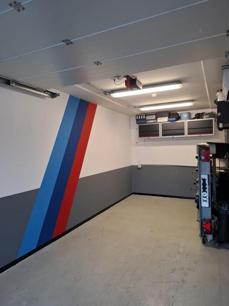 Garagebox te huur op Garagepark Spoorlaan in Den Haag, Hobby en Vrije tijd, Ophalen, Zo goed als nieuw