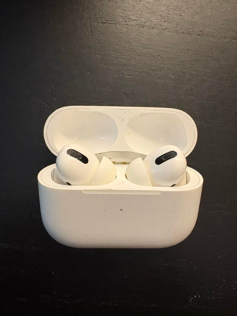 AirPods pro 1e generatie - Goed werkend met helder geluid, Ophalen of Verzenden, Gebruikt, Overige merken, Draadloos