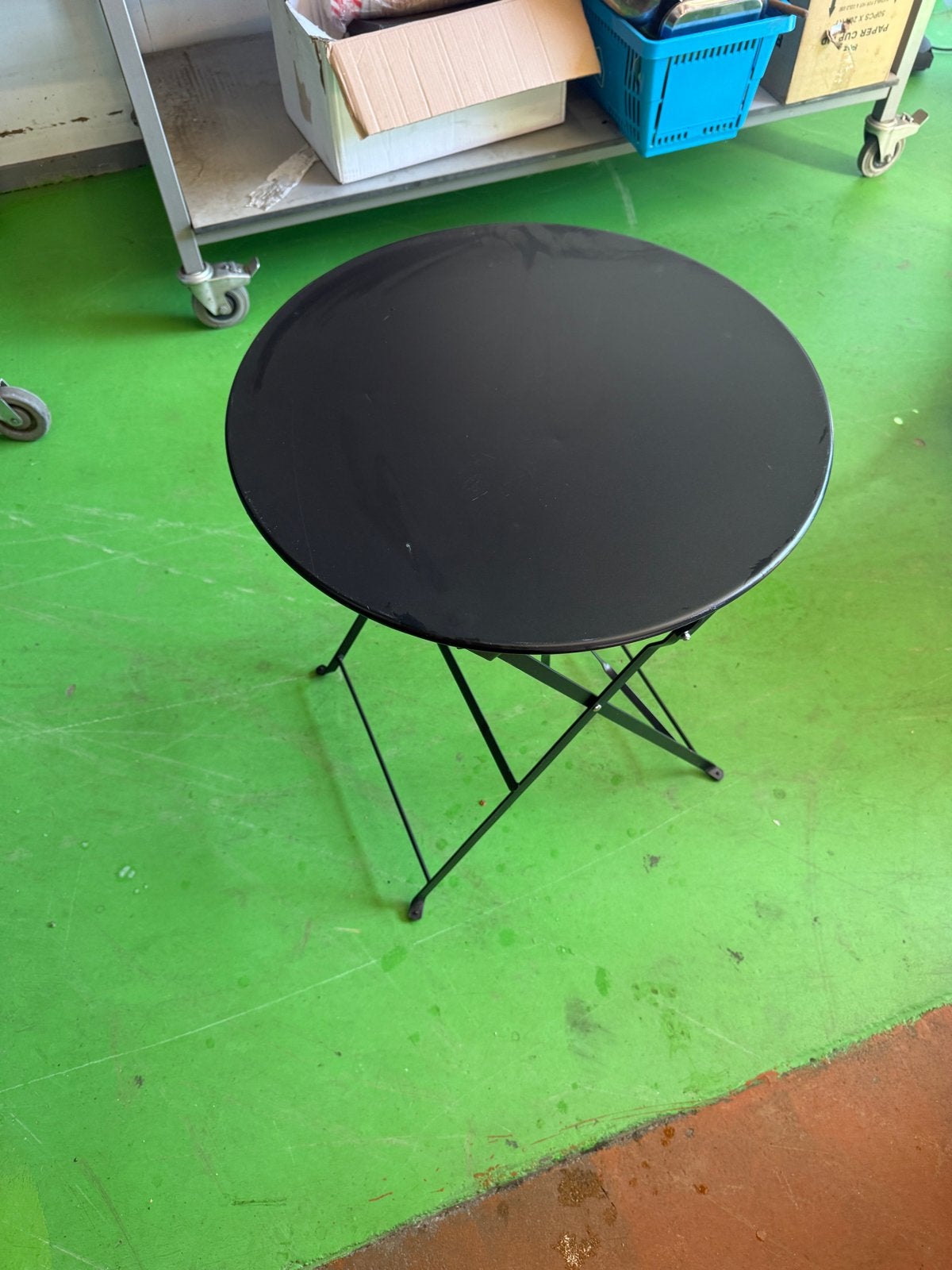 Zwart rond inklapbaar bistrotafel / balkontafel terras tafel, Tuin en Terras, Tuintafels, Gebruikt, Rond, Metaal, Ophalen