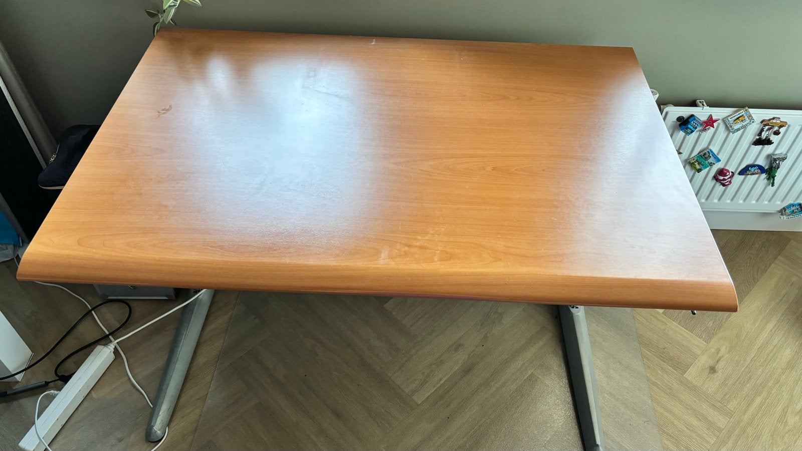 In hoogte verstelbaar bureau - 80 x 120 cm, Huis en Inrichting, Ophalen, Gebruikt, 120 cm, Schoolbureau