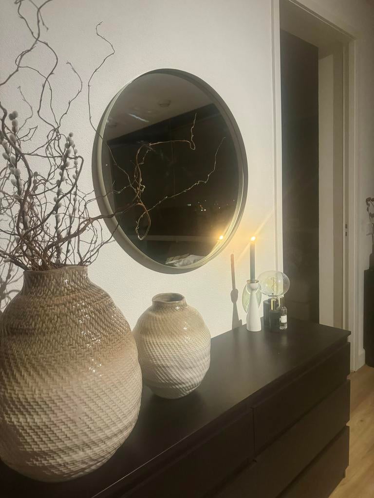 2 vazen van Intratuin, Overige kleuren, Aardewerk of Porselein, Ophalen of Verzenden, Zo goed als nieuw