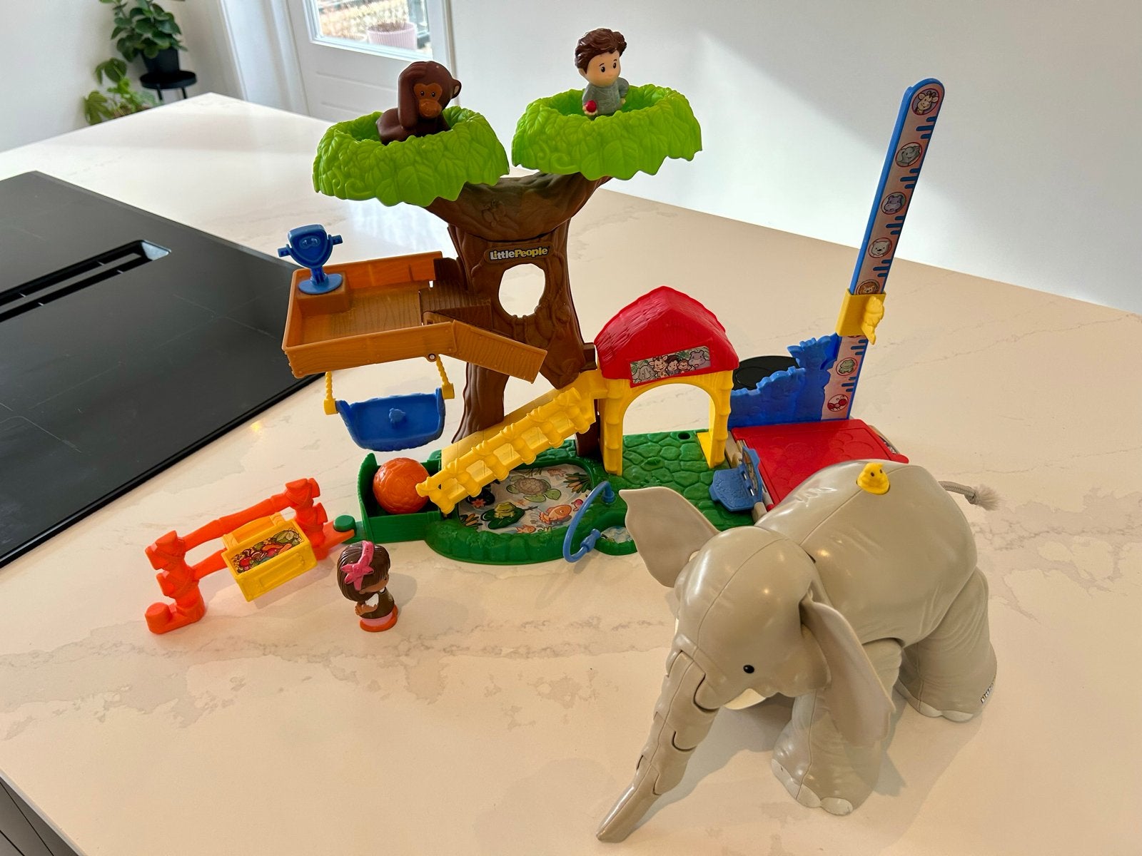 Fisher-Price Little People Boomhut met Dieren en Figuren, Ophalen, Gebruikt, Jongen of Meisje
