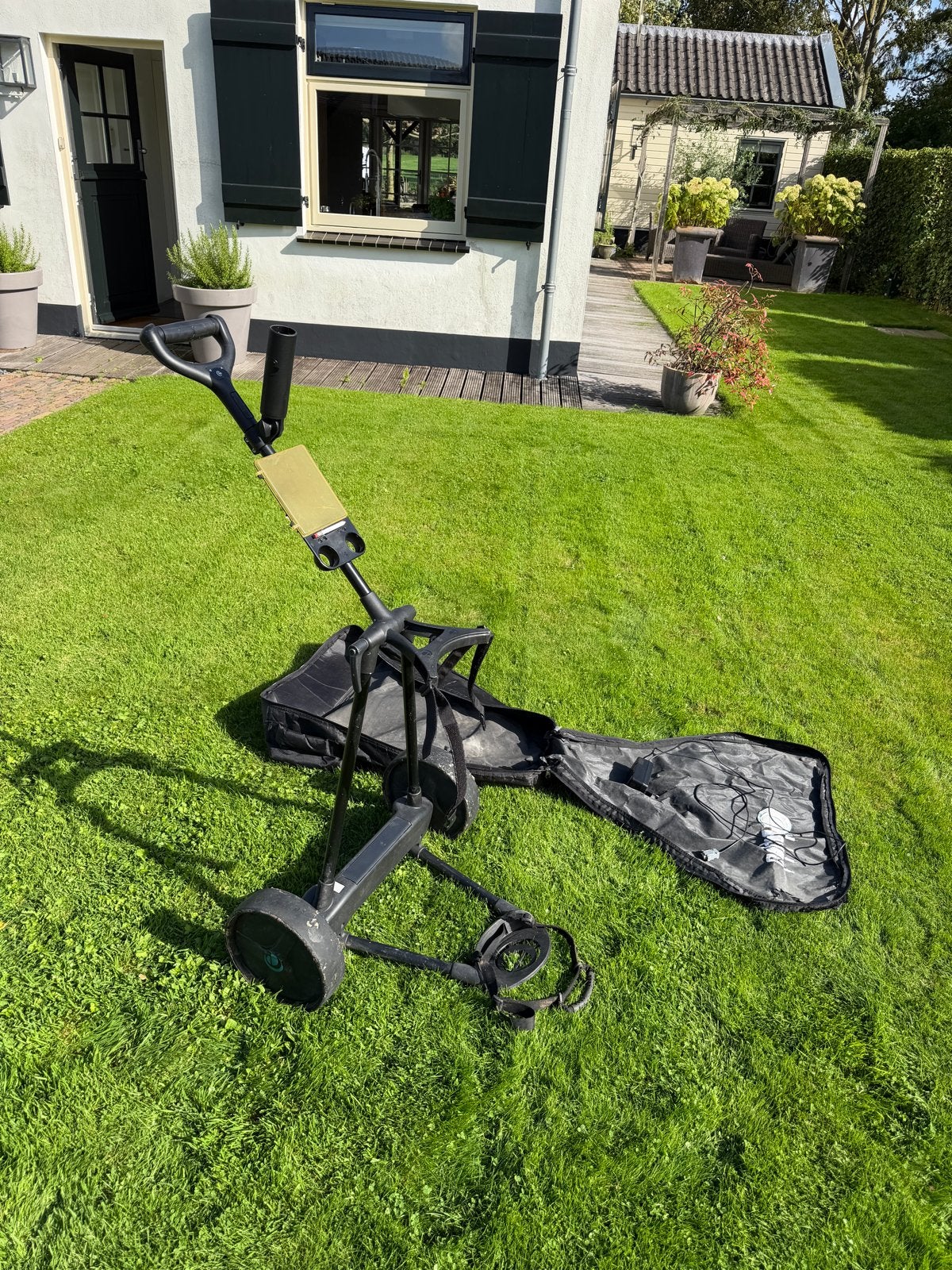 eMotion Caddy elektrische golftrolley + accu, lader & tas(2), Sport en Fitness, Ophalen of Verzenden, Gebruikt, Golfkar, Overige merken