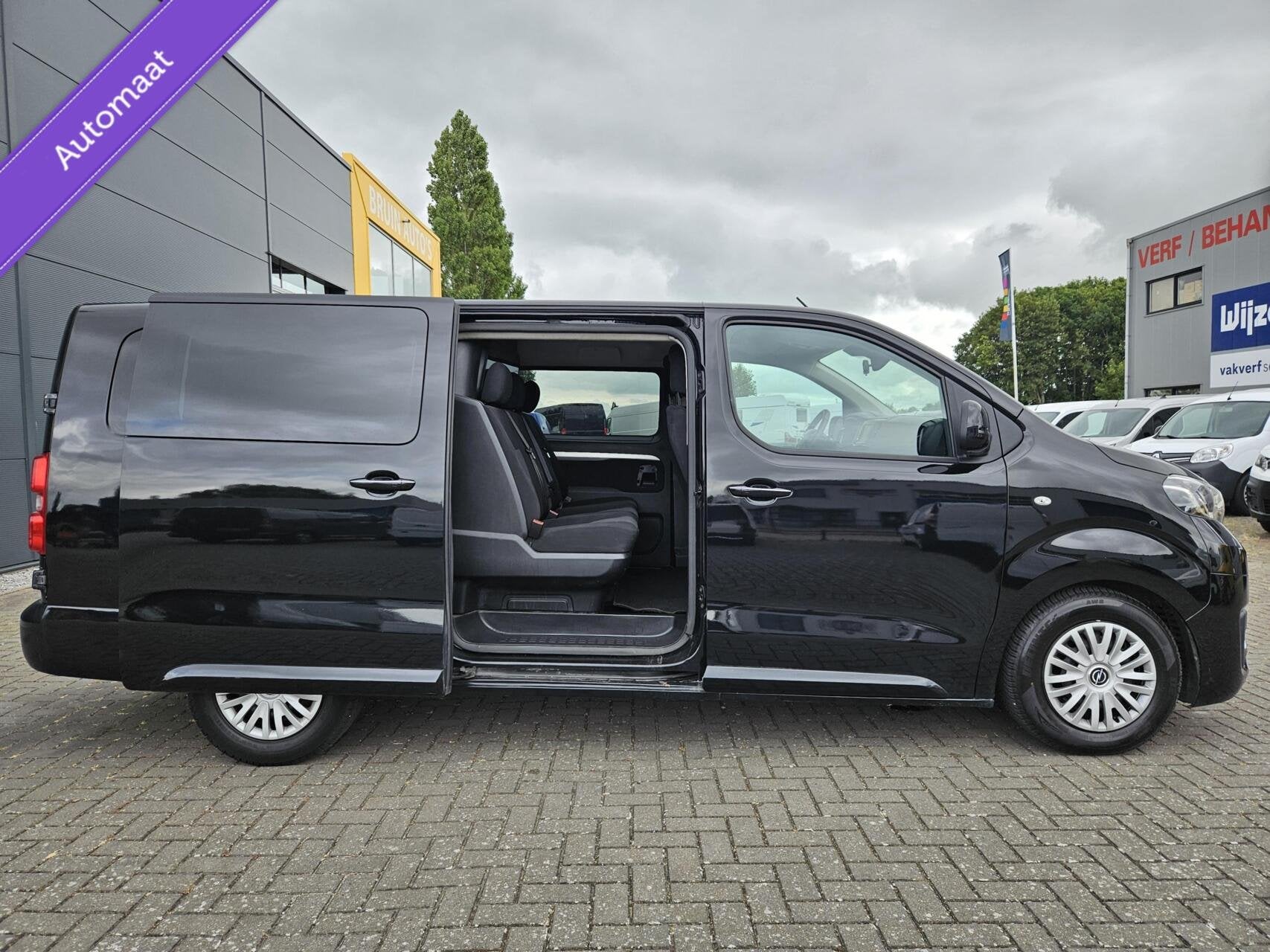 Toyota ProAce 2.0D L2H1 DC Climate Euro6 Navig 5-pers 177 PK, Auto's, Bestelauto's, Gebruikt, Euro 6, Origineel Nederlands, Bedrijf