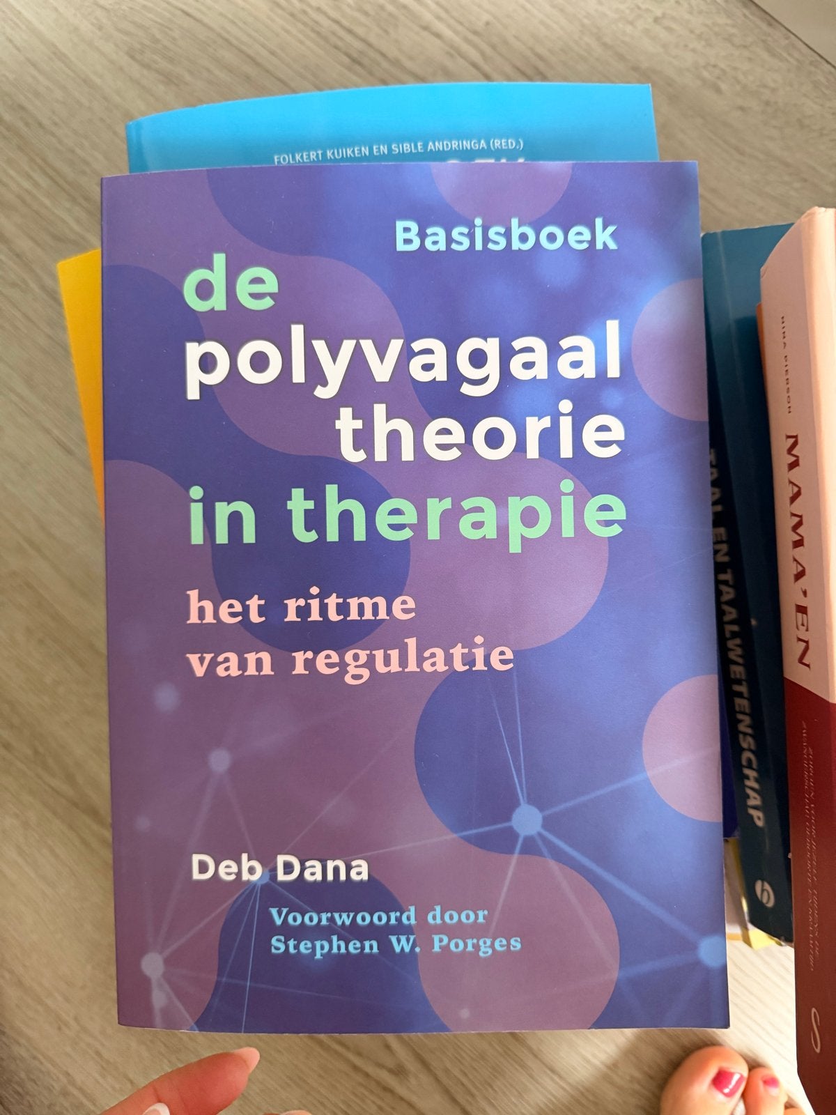 De polyvagaal theorie in therapie - Deb Dana, Ophalen of Verzenden, Gamma, Zo goed als nieuw, HBO