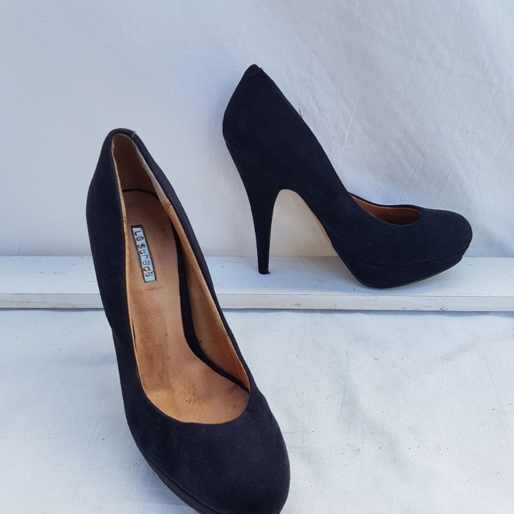 Gave hoge zwarte pumps. Mt 39 Merk La Strada, Pumps, ., Zwart, Ophalen of Verzenden