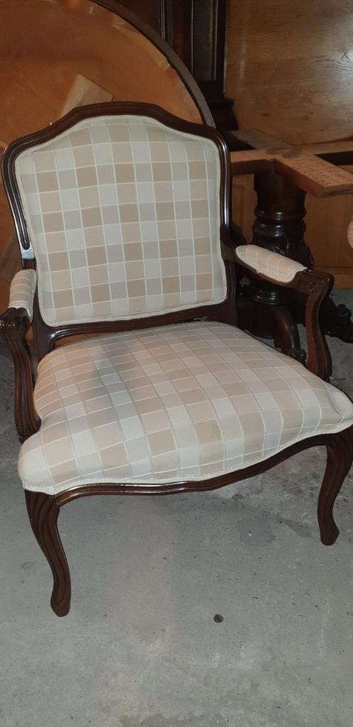 Klassieke fauteuil, Huis en Inrichting, Fauteuils, Ophalen, Zo goed als nieuw, 75 tot 100 cm, Stof