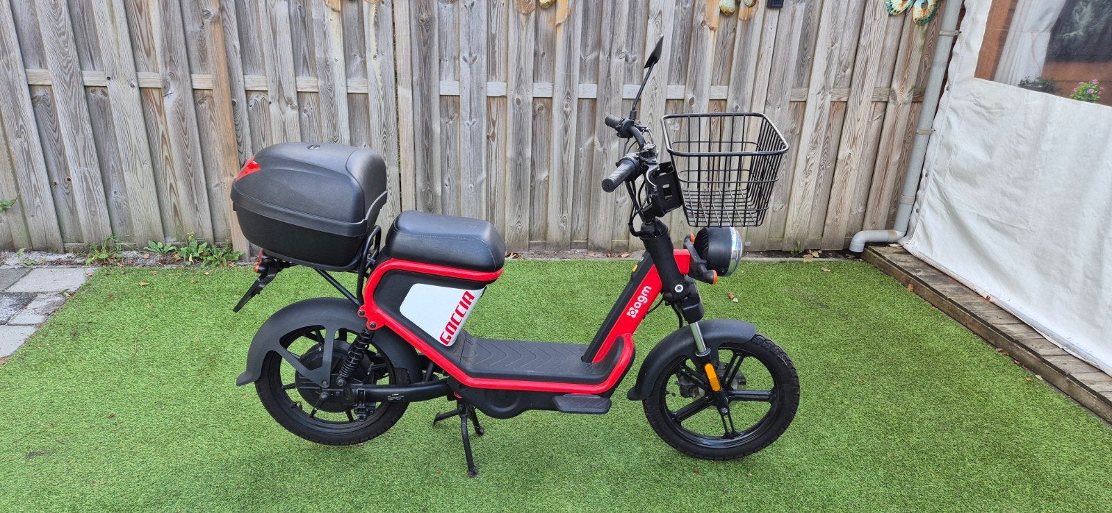 AGM Goccia Rood - Elektrische Scooter uit 2021, Ophalen, Zo goed als nieuw, Elektrisch, Overige merken