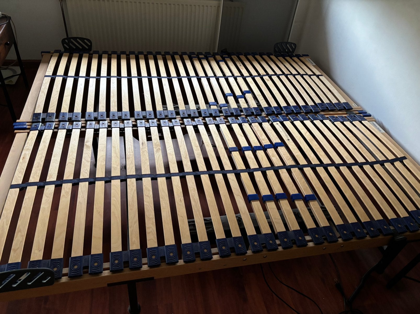 Te koop:2 elektrische lattenbodems, Ophalen, 90 cm, Eenpersoons, 210 cm