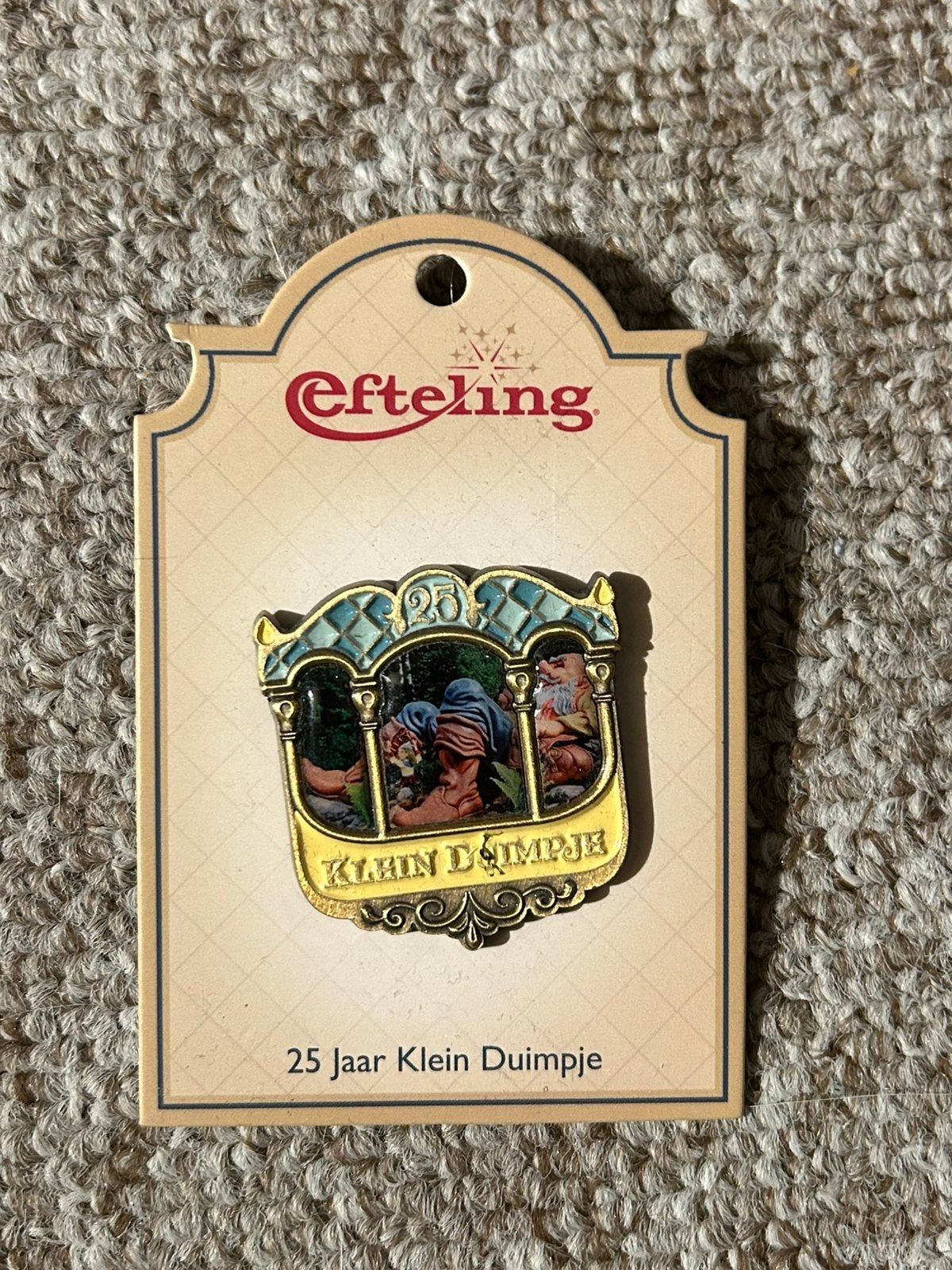 Efteling Pin 25 jaar Klein Duimpje, Ophalen of Verzenden, Button of Speldje
