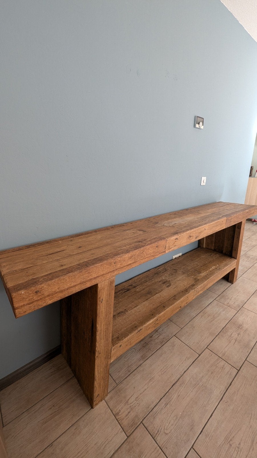 Robuuste Sidetable meubel van massief hout, Ophalen, 200 cm of meer, Zo goed als nieuw, 25 tot 50 cm