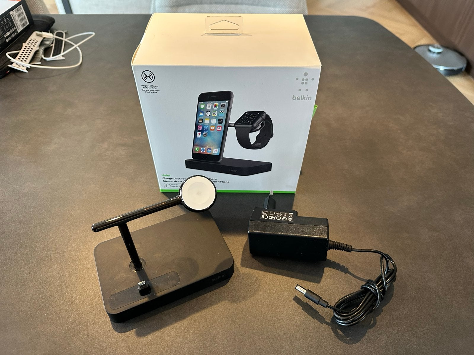 Belkin Valet Oplaadstation voor Apple Watch + iPhone, Ophalen of Verzenden, Gebruikt, Overige typen, Apple
