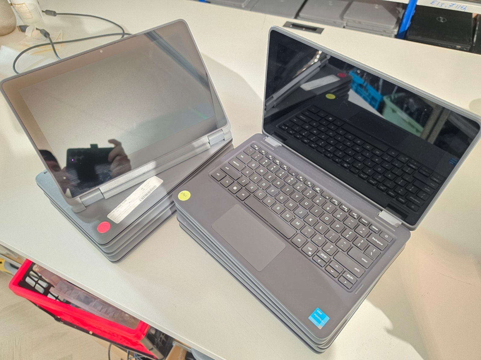 Partij 10x Dell Latitude 3120 2-in-1 Touchscreen Laptops, Ophalen, Gebruikt, 8 GB, 11 inch