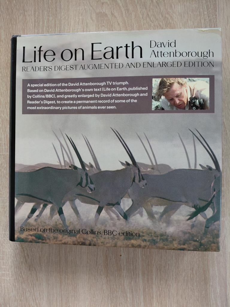 Life on Earth - David Attenborough, Ophalen of Verzenden