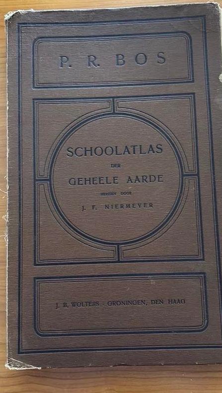 Oude Schoolatlas der geheele aarde/27e druk/1922, Boeken, Ophalen of Verzenden, Gelezen, Wereld