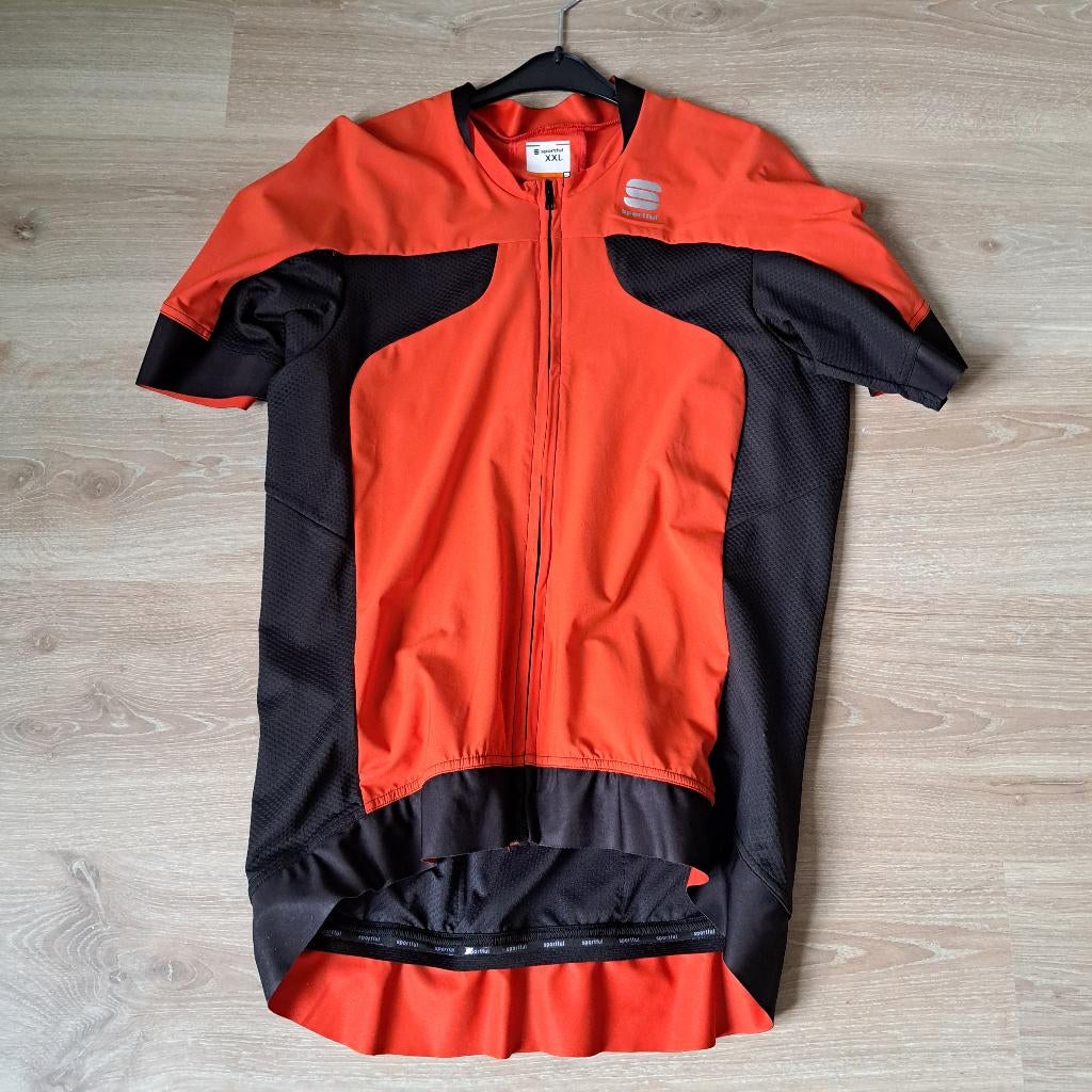 Wieler kleding, Ophalen of Verzenden, Zo goed als nieuw, Kleding